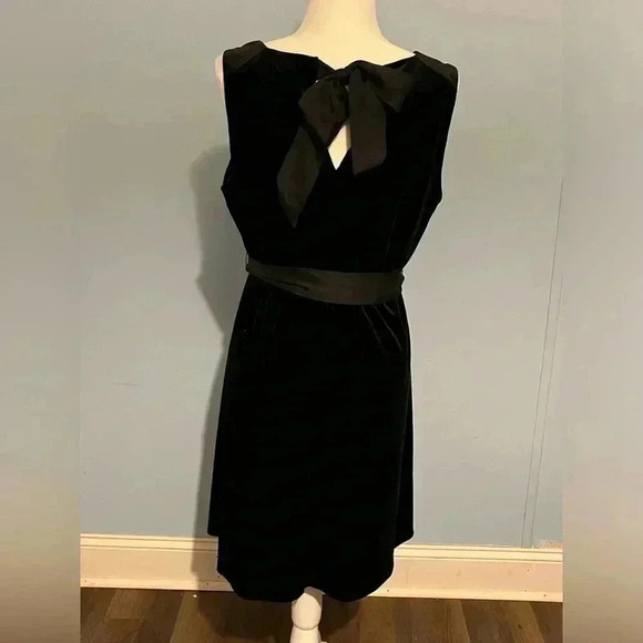 Draper James RSVP LBD Black Sleeveless Velvet Short Dress Sz Medium - Picture 4 of 10